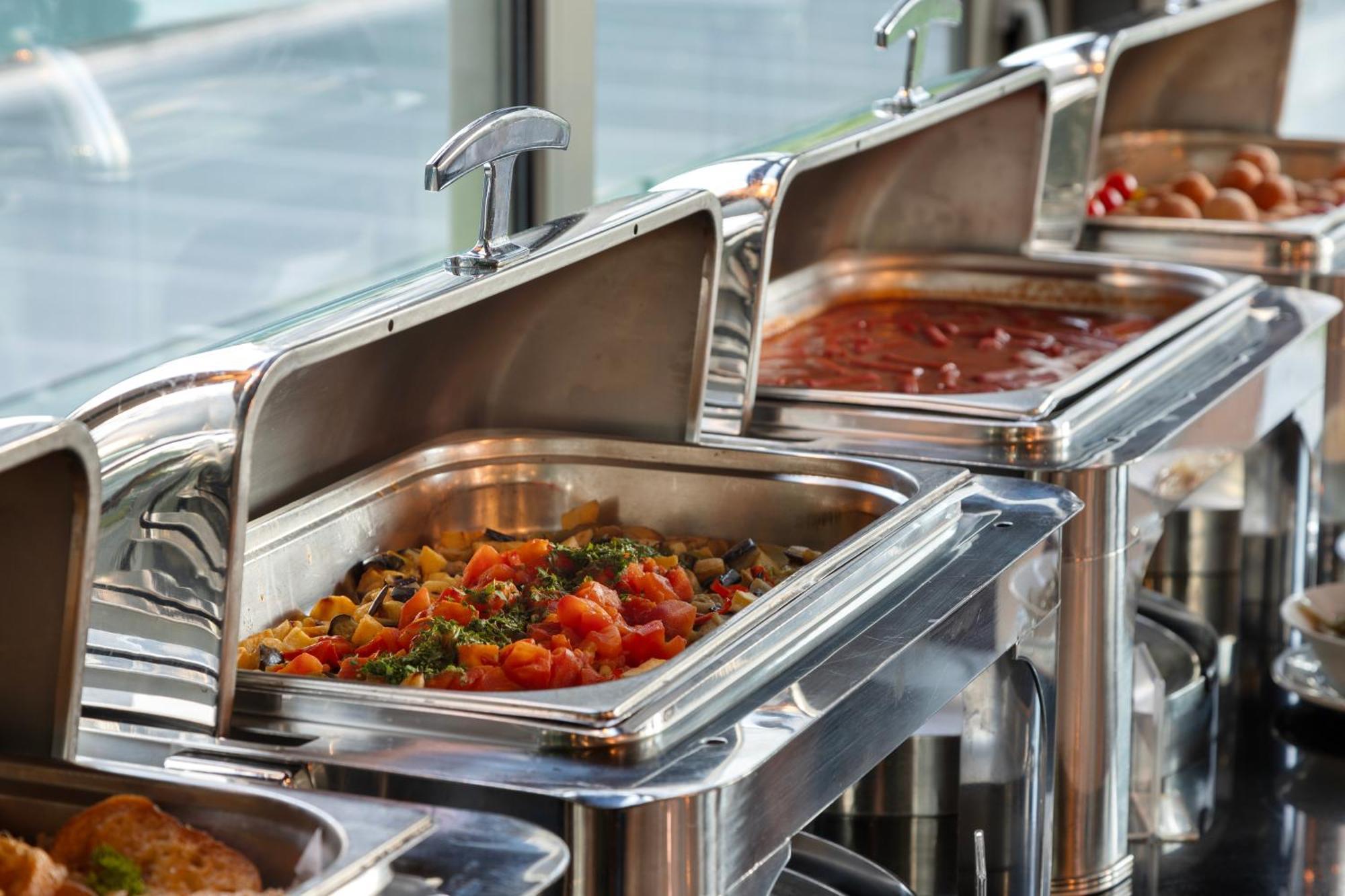Miracle Istanbul Asia Airport Hotel & Spa Екстер'єр фото A chafing dish