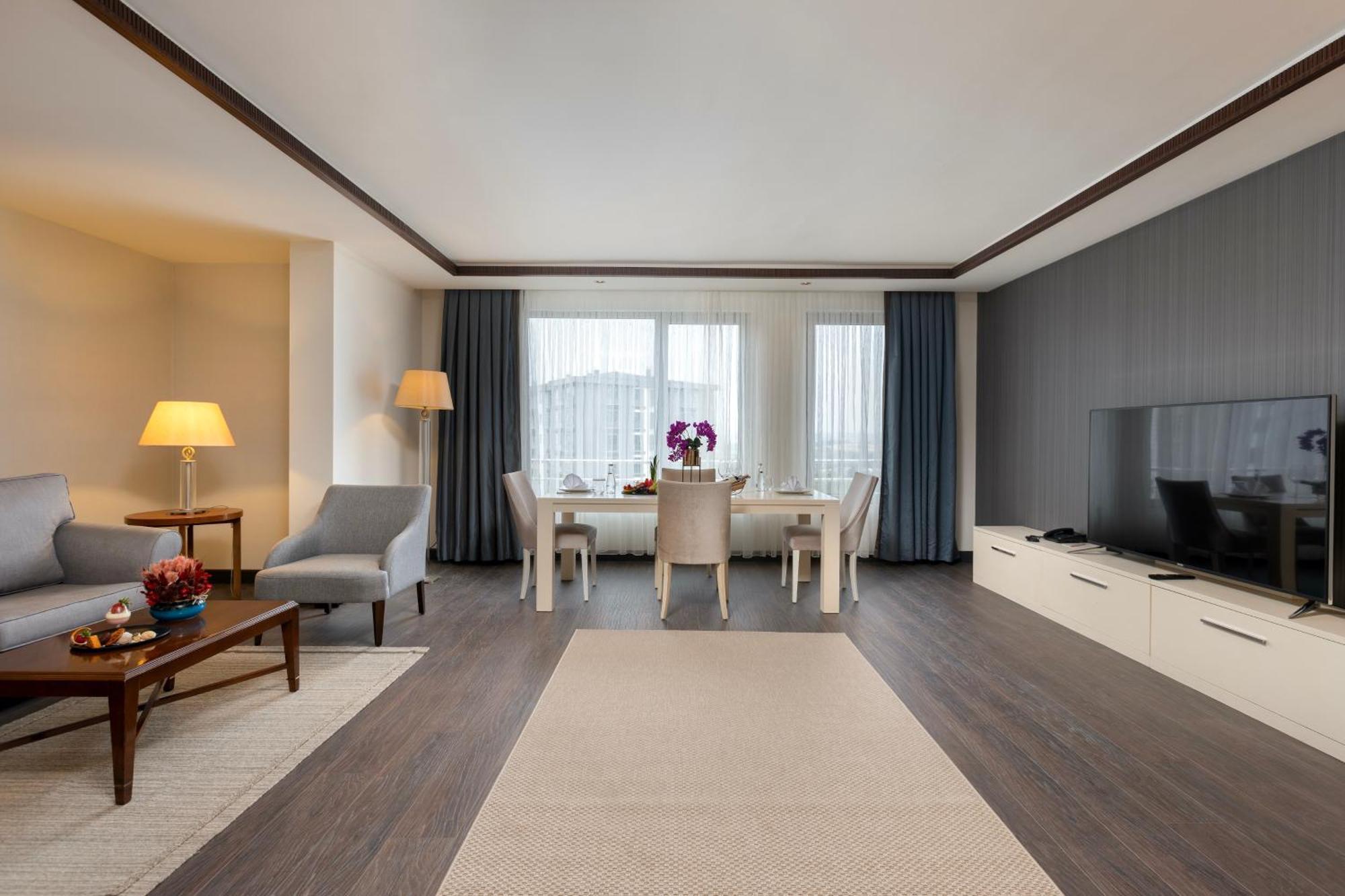 Miracle Istanbul Asia Airport Hotel & Spa Екстер'єр фото Suite at the hotel