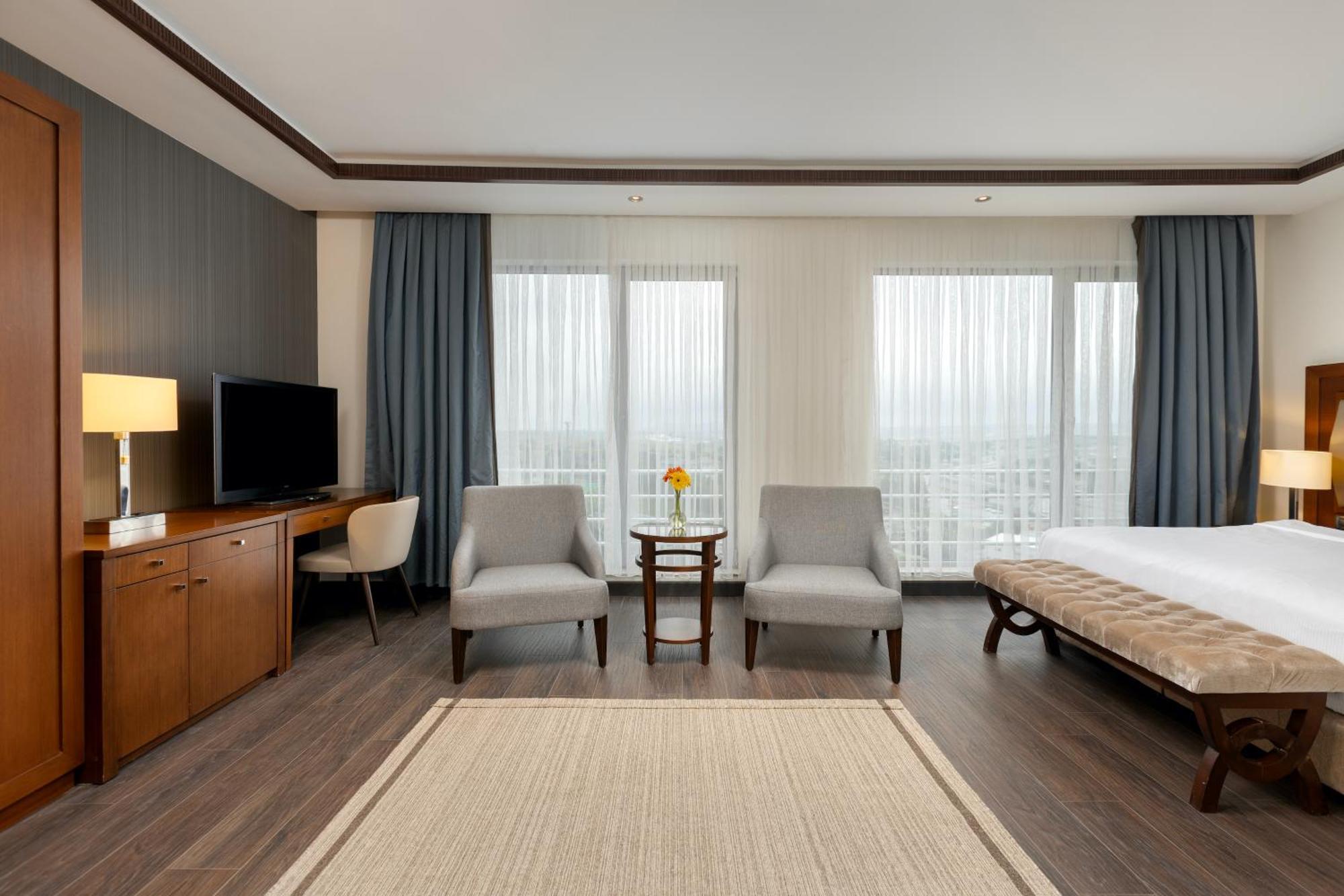 Miracle Istanbul Asia Airport Hotel & Spa Екстер'єр фото A room at the hotel