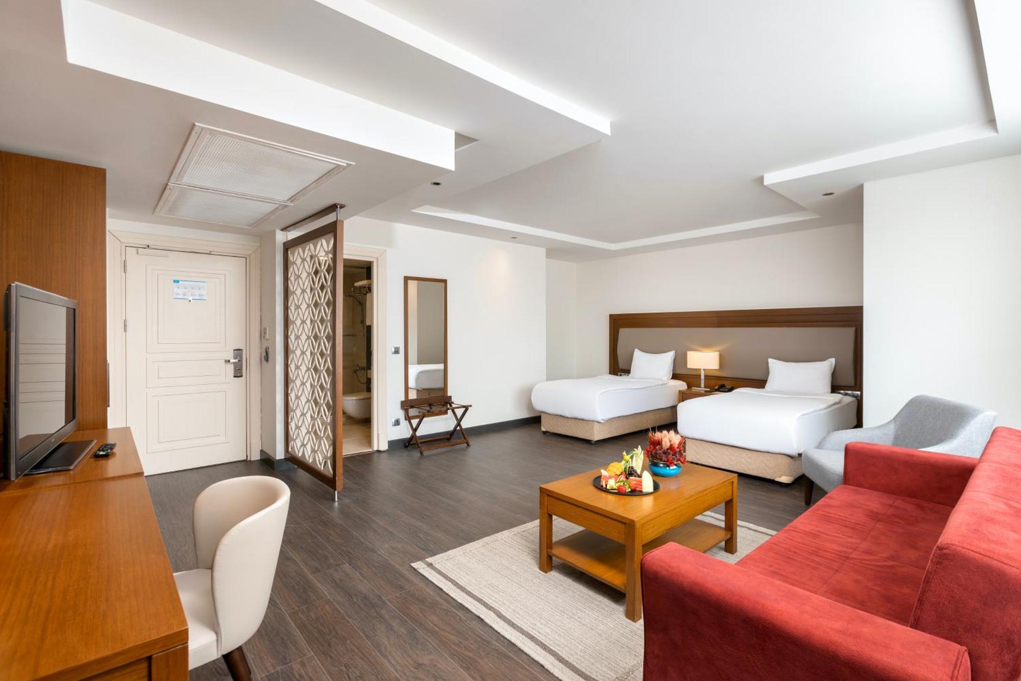 Miracle Istanbul Asia Airport Hotel & Spa Екстер'єр фото Deluxe Suite