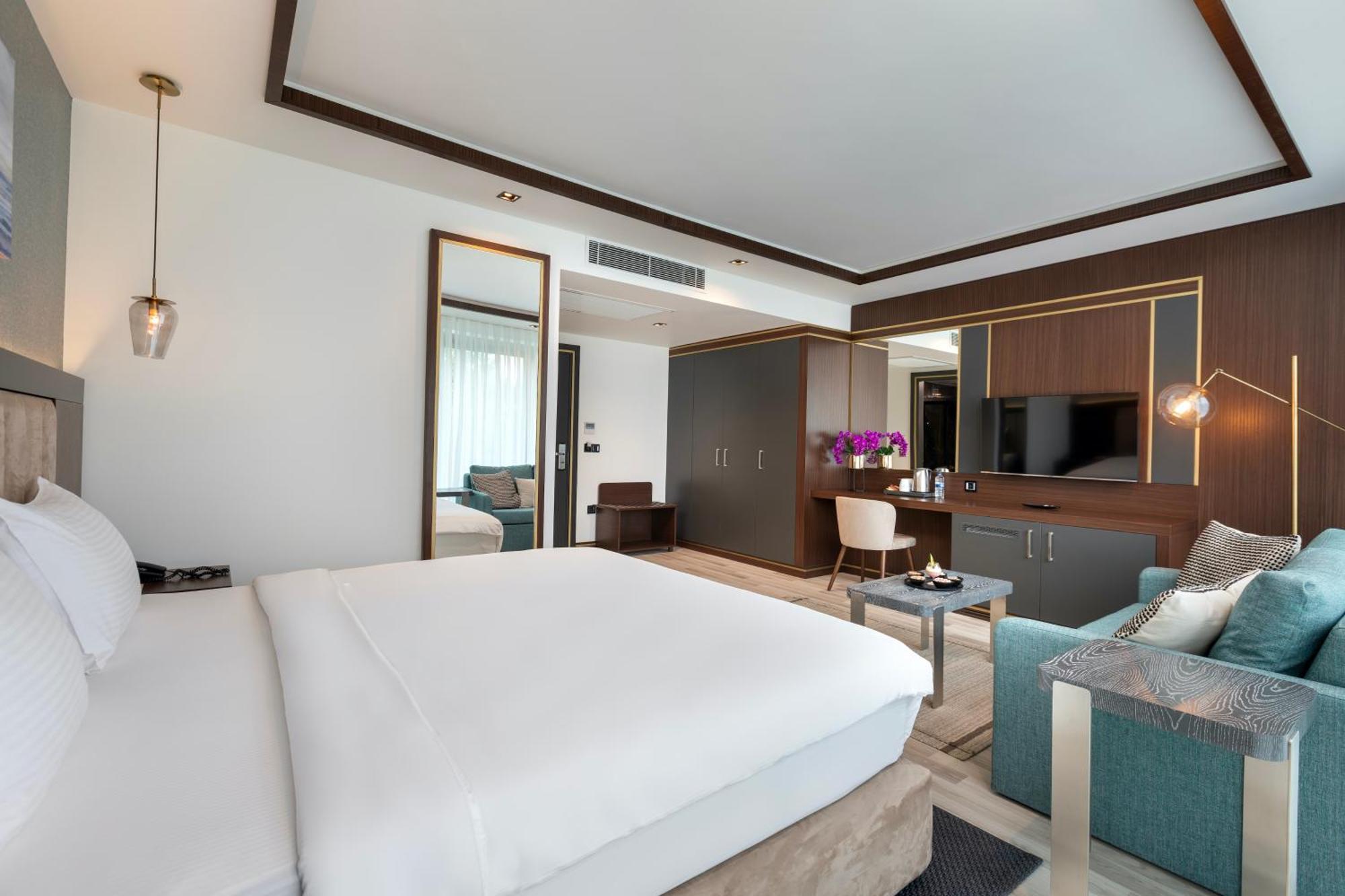 Miracle Istanbul Asia Airport Hotel & Spa Екстер'єр фото Deluxe room