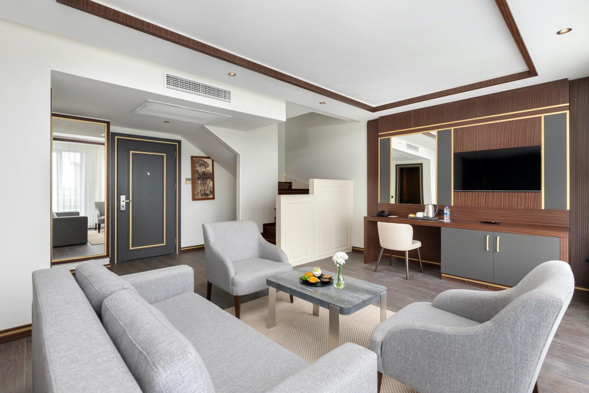Miracle Istanbul Asia Airport Hotel & Spa Екстер'єр фото
